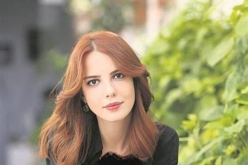 بازیگران زن ترکی چه افرادی می باشند؟